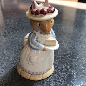 Royal Doulton Brandy Hedge Mrs Apple